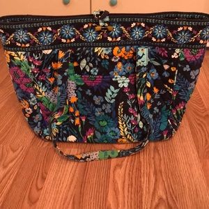 VERY GOOD CONDITION, VERA BRADLEY TOTE